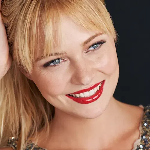 intensely-beautiful-blonde-2026-03-25-05-17-42-utc